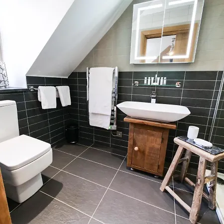Escapes - Teyr Luxury Penthouse Apartment