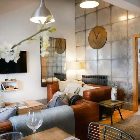 Escapes - Teyr Luxury Penthouse * Padstow